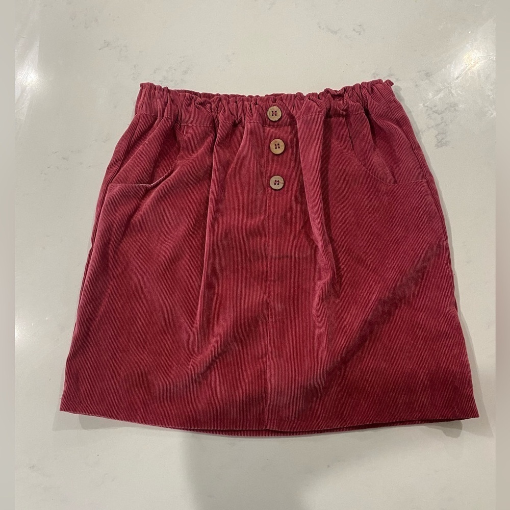 1st Kiss Red Button-Accent Pencil Skirt. Kids. Stretchy waistband. 2 Pockets.